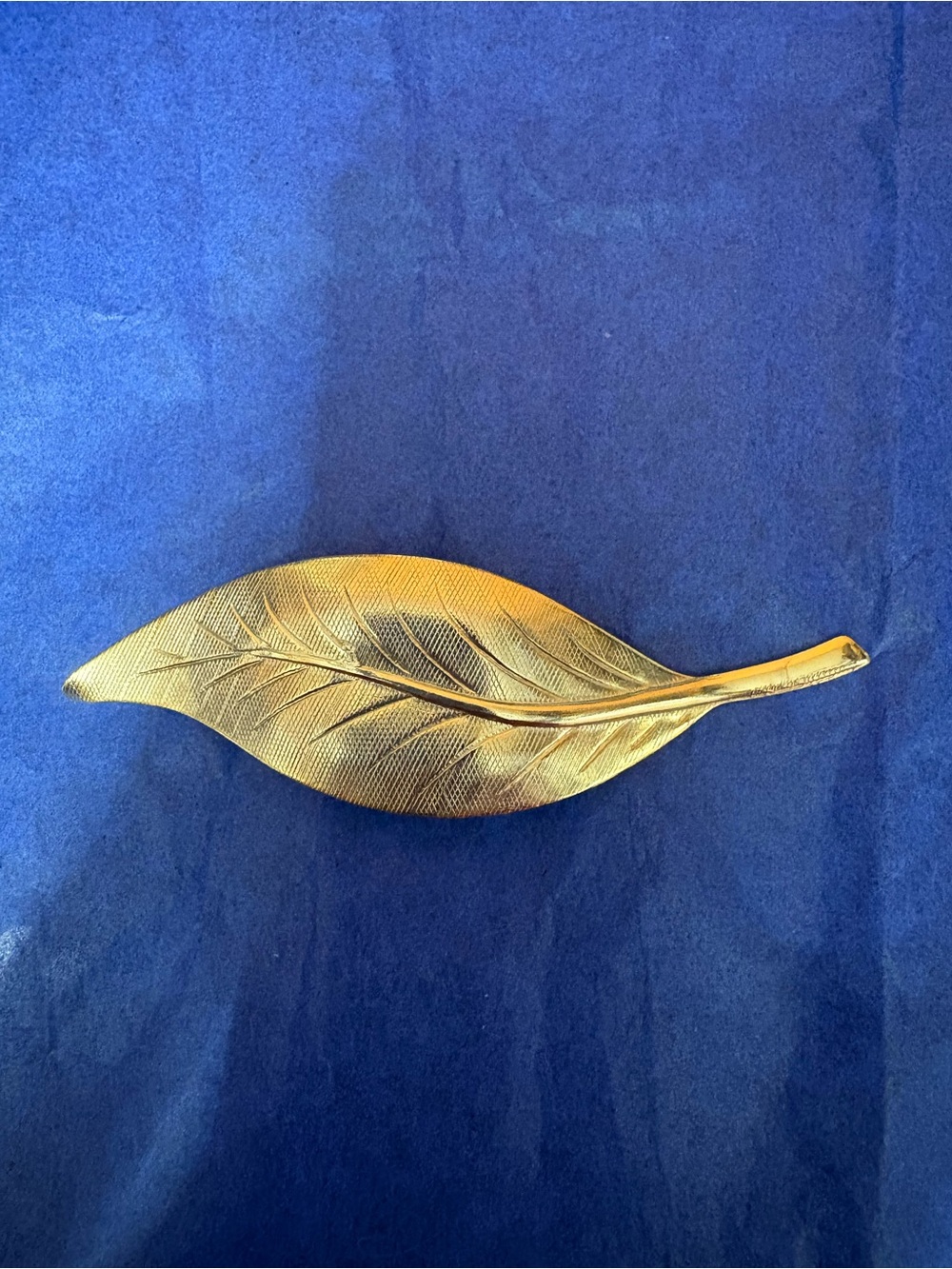 Gold Leaf Brooch - Elegant Women’s Jewelry